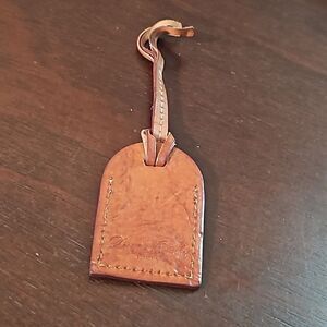 Dooney & Bourke Hang Tag